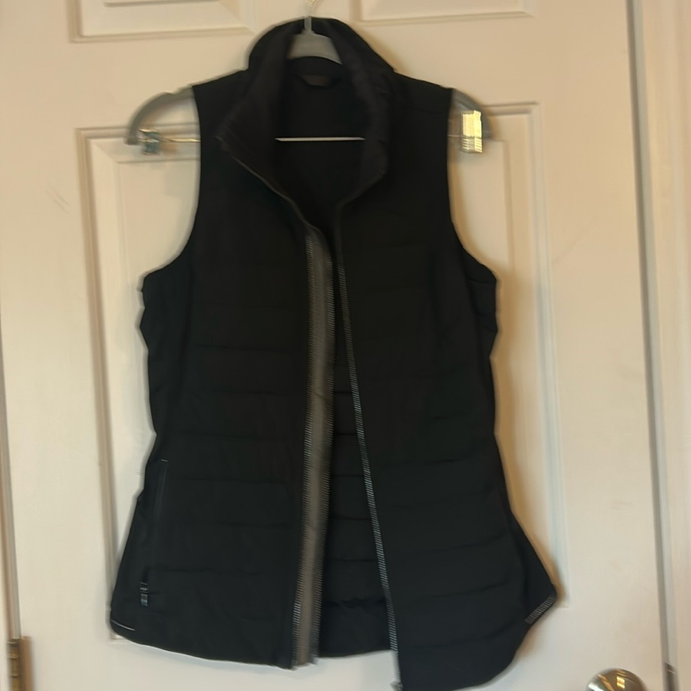 Lululemon black vest